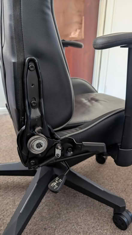Photo of free Gaming Chair (Me16) #3
