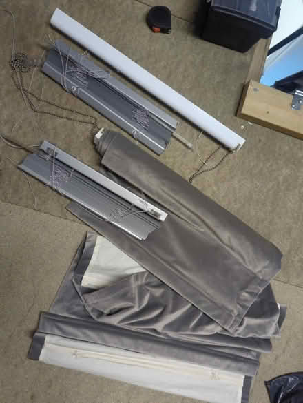 Photo of free Curtains/blinds (Houghton Regis LU5) #1