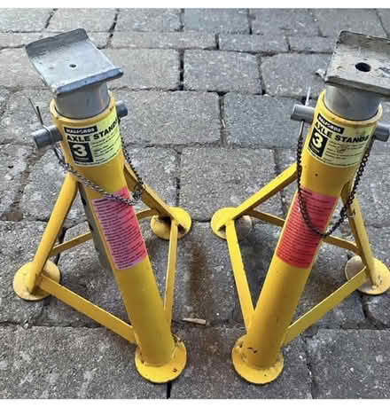 Photo of Axle / Jack Stands (Stevenage SG1) #1