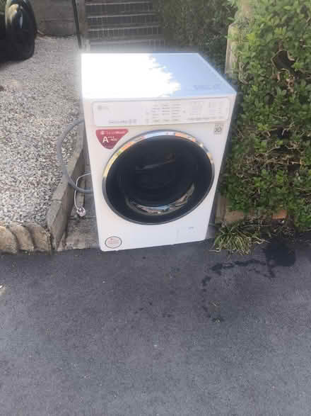 Photo of free Lg washing machine (NG9 stapleford) #1