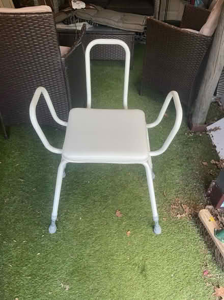 Photo of free Mobility aids (Reddish SK4) #2