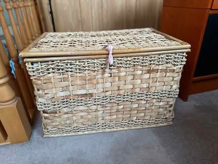 Photo of free Large wicker storage basket with lid (South Croydon CR0) #1