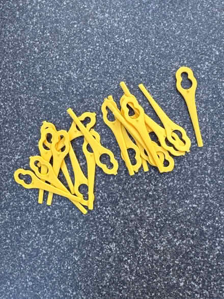 Photo of free For strimmer (Beckenham BR3) #1