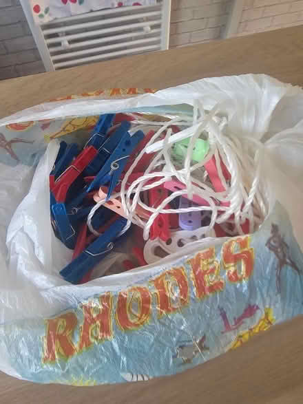 Photo of free Travel washing line and pegs (Malvern Link WR14) #1