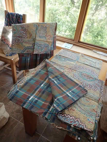 Photo of free Bold patterned King size bed set (Fairfield LA1) #2