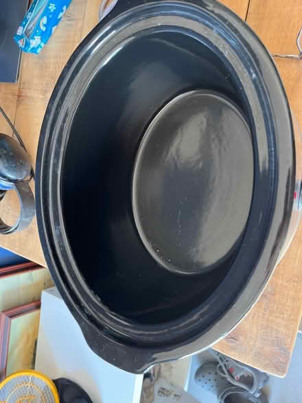 Photo of free Slow cooker (WF3 1EJ) #2