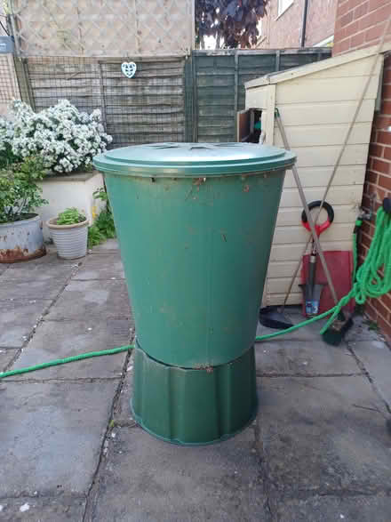 Photo of free Large Water Butt (Kenilworth. School Lane) #1
