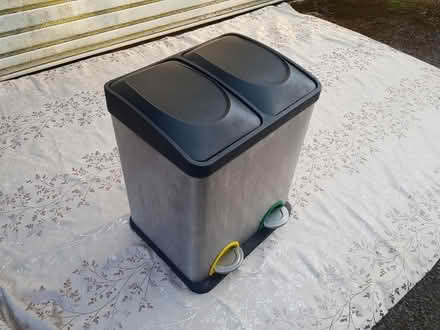 Photo of free Double pedal bin (2× 15L) (W5 Ealing / Montpelier) #2