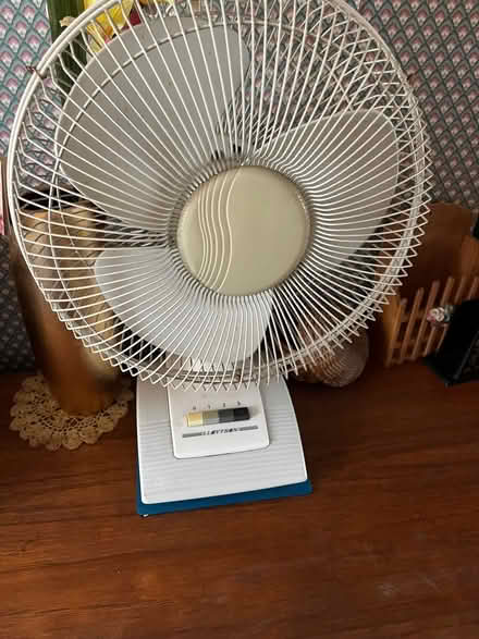 Photo of free Fan (Stockland Green B23) #1