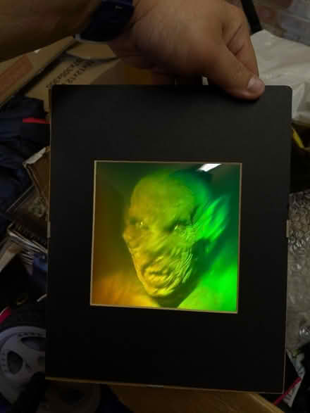 Photo of free Holographic horror picture (Caversham RG4) #1
