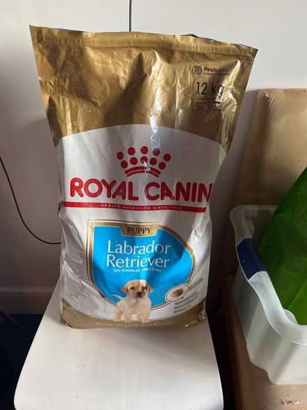 Photo of free Bag of Labrador Retriever Puppy Food (Grandborough CV23) #1