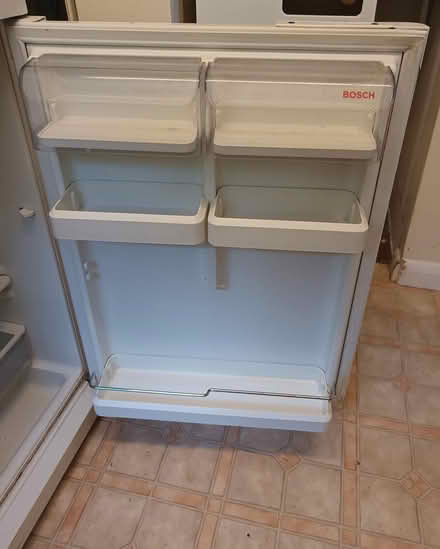 Photo of free Bosch Fridge Freezer spares+repair (Haslemere GU27) #2