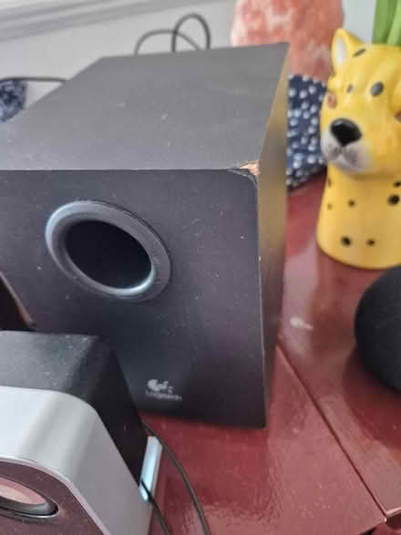 Photo of free Logitech speakers with subwoofer (Stockwell SW9) #2