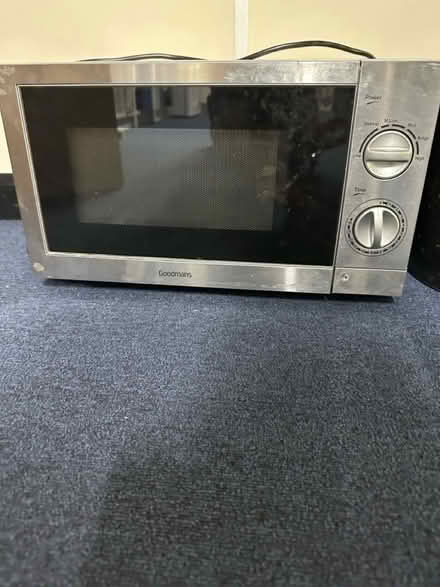 Photo of free Microwave (Ascot SL5) #1