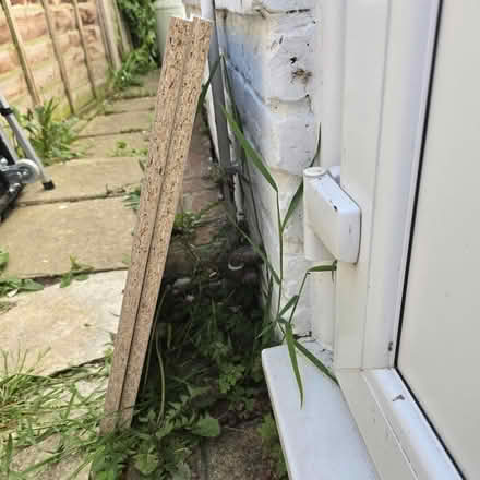 Photo of free Ikea Metod shelves and end panels (CT5) #4