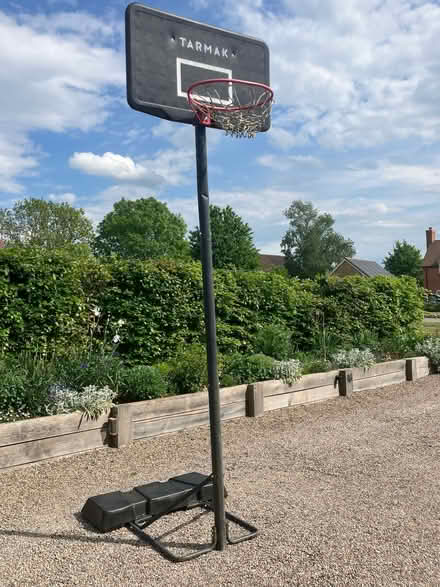 Photo of free Basketball Hoop 🏀 (Freestanding) (Ryall WR8) #1