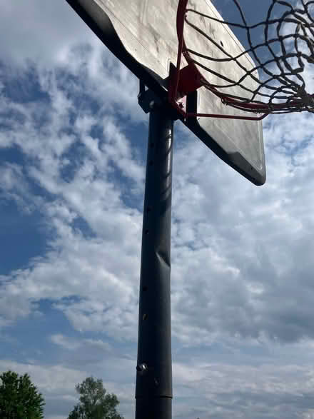 Photo of free Basketball Hoop 🏀 (Freestanding) (Ryall WR8) #3