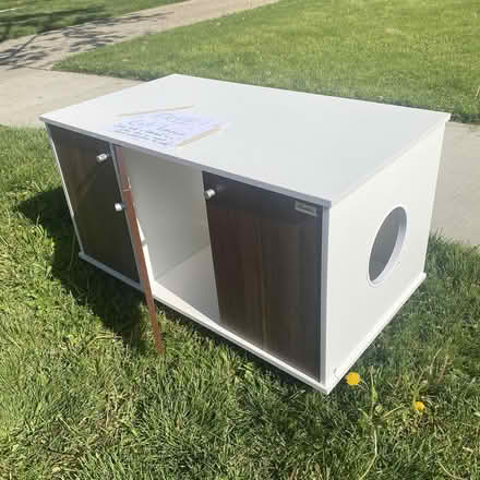 Photo of free Cat 'hangout' (Ann Arbor near Hillside Terr.) #1