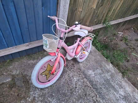 Photo of free Girls LOL bike (Honor Oak SE23) #1