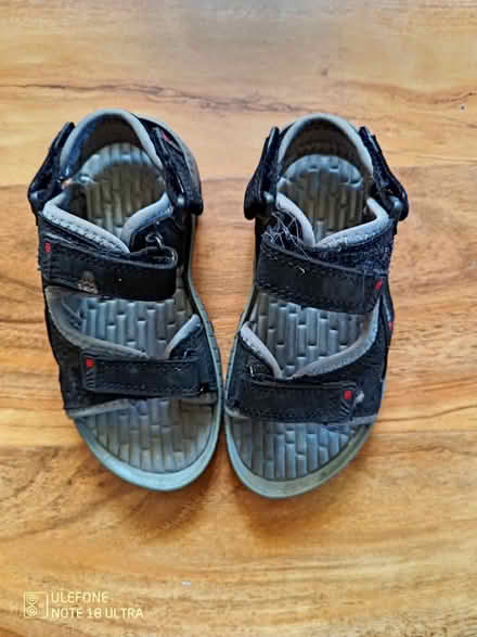 Photo of free Side 9 child sandals (Henbury) #1