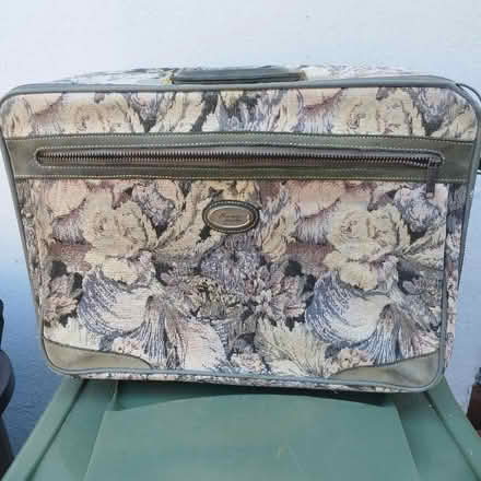 Photo of free Overnight bag (Morden SM4) #1