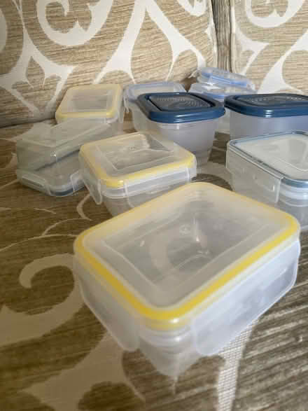 Photo of free Lots of small Tupperware (Kennington SW8) #2