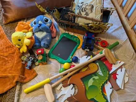 Photo of free Toys and bits (CB22) #1