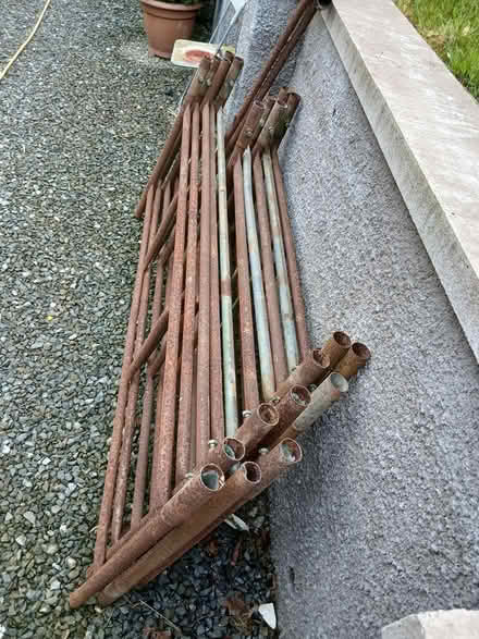 Photo of free Scaffold tower (Near Penybont LD15) #3
