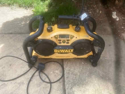Photo of free DeWalt site radio (SW16) #1