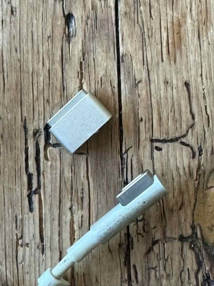 Photo of free Mac book charging cable (Southfields SW19) #3