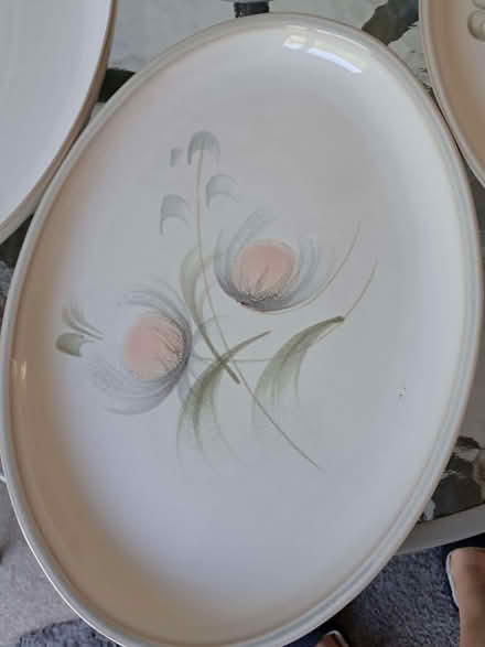 Photo of free Four pottery platter plates (Kimberley NG16) #3