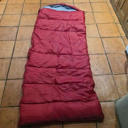Photo of free Cozy sleeping bag (Owlpen GL11) #1