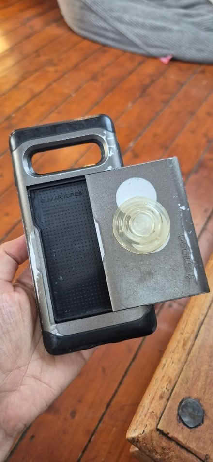 Photo of free Samsung s10 Spigen case (Bethnal Green E1) #1