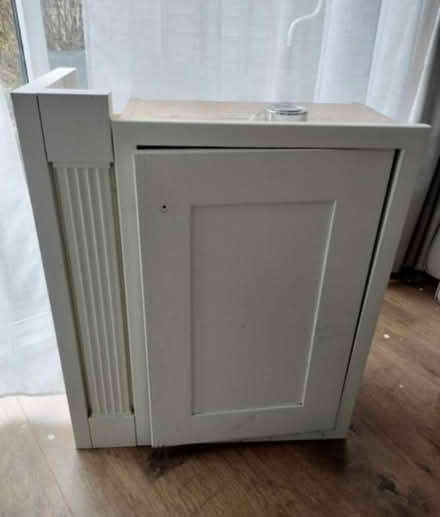 Photo of free Cream Kitchen Wall Cabinet (Farnborough) #2