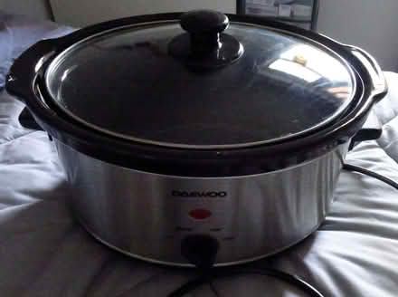 Photo of free Daewoo 3.5litre Slow Cooker (Wimborne Minster BH21) #1