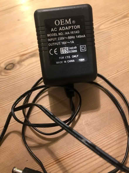 Photo of free Various mains adapters/charges (IP1) #4