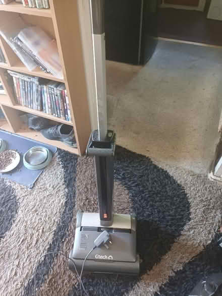 Photo of free Cordless electric hoover but needs new battery (Bedmond WD5) #1