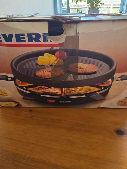 Photo of free Party grill, EU plug! (Woking GU21) #1