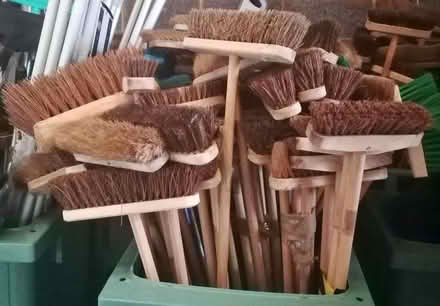 Photo of Stiff Bass Broom (CT12) #1