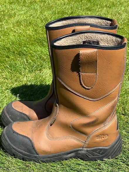 Photo of free Site Steel Toecap Rigger Boots Size 8 (Mill Green AL7) #4