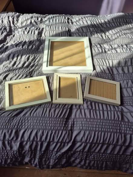 Photo of free Mixed photo frames (Prestwood HP16) #1
