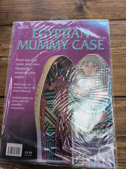 Photo of free Egyptian mummy case cardboard model kit (Burnage M14) #1