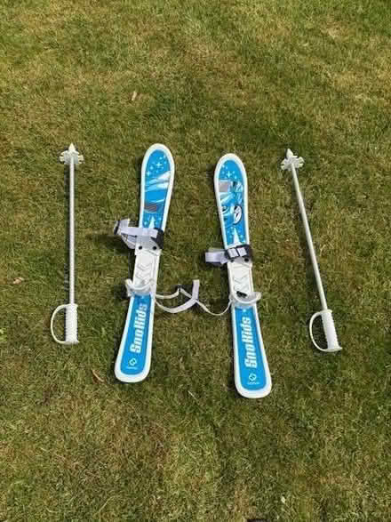 Photo of free Kids strap on skis (Currie EH14) #1