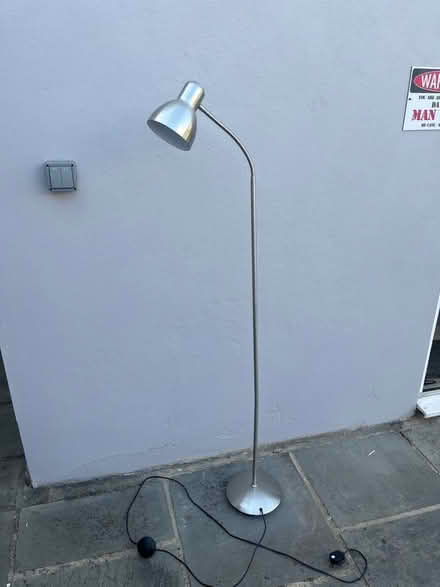 Photo of free Standard lamp (Hook KT9) #1