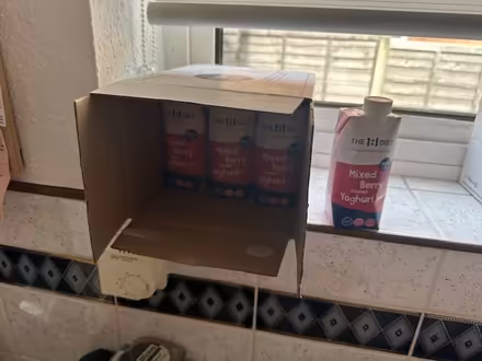 Photo of free 1:1 (Cambridge) Diet Yogurt Drinks (GU21) #1