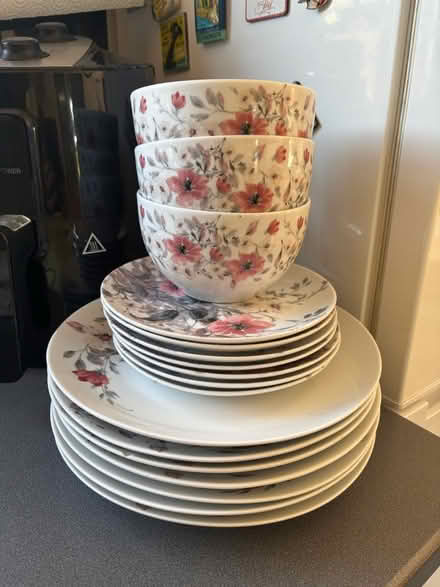 Photo of free Crockery (Hastings) #1