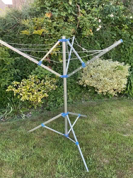 Photo of free clothes dryer which folds up (Marston OX3) #2