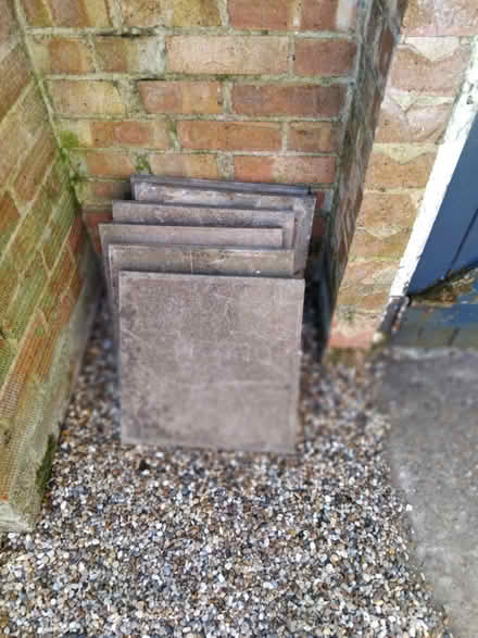 Photo of free paving slabs (SG12) #1