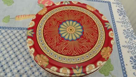 Photo of free Large empty biscuit tin (Wilmslow SK9) #2