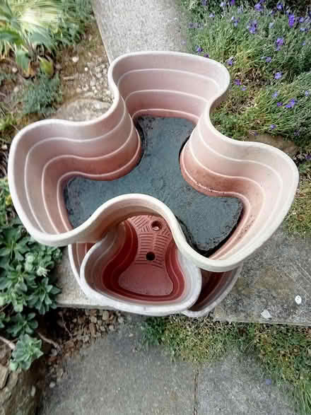 Photo of free Planter with extra pots (Tadmarton OX15) #1